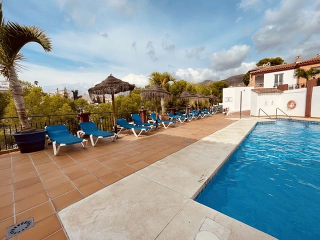 3 bedroom Semi-detached Villa for sale in Nerja with pool garage - € 450,000 (Ref: 9400488)