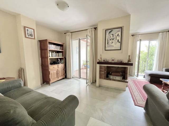 3 bedroom Semi-detached Villa for sale in Nerja with pool garage - € 450,000 (Ref: 9400488)