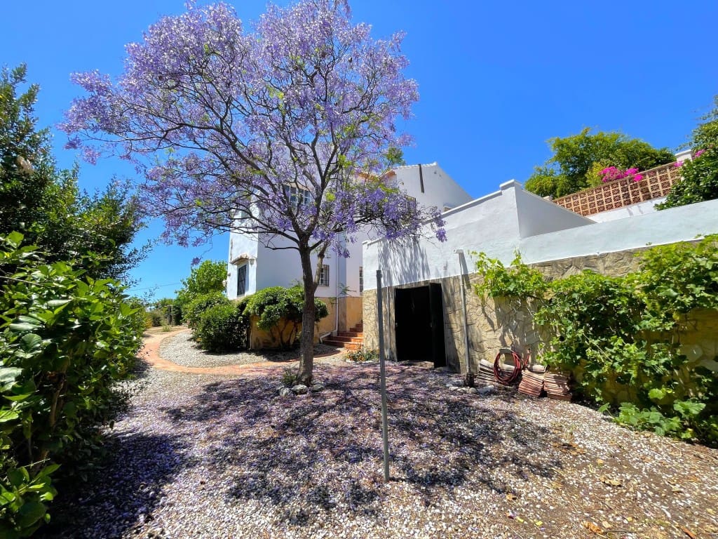 4 soveværelse Villa til salg i Frigiliana med swimmingpool garage - € 750.000 (Ref: 9407919)