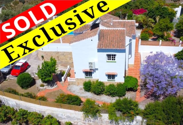 Chalet de 4 habitaciones en Frigiliana en venta con piscina garaje - 749.999 € (Ref: 9407919)