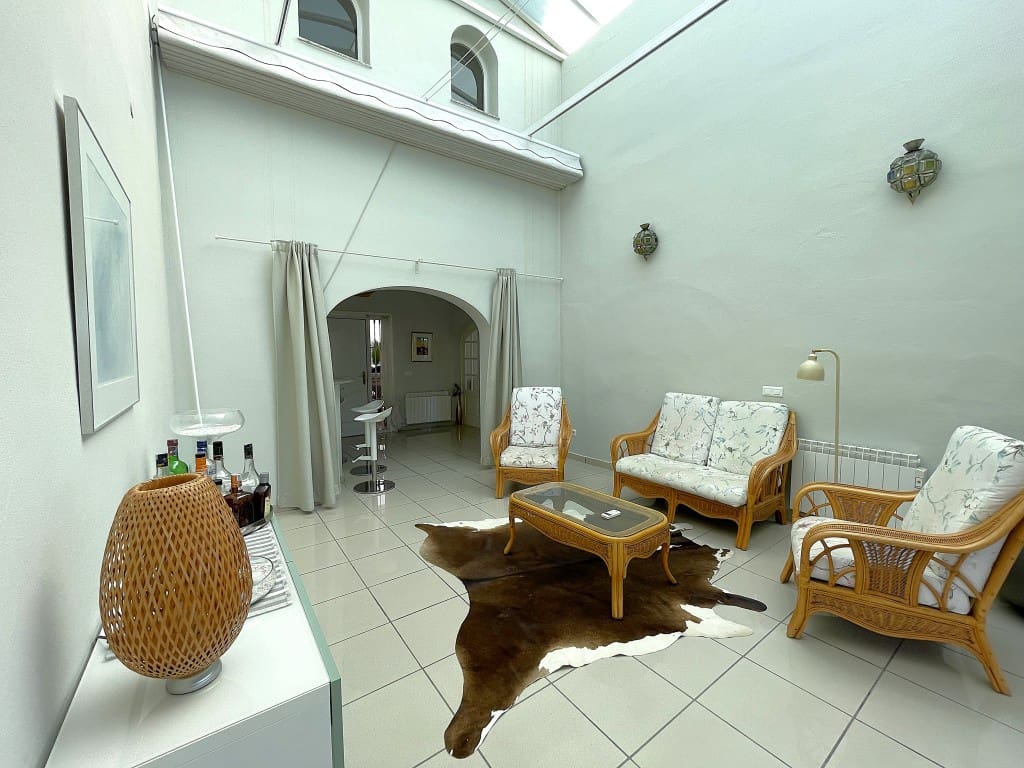 4 soveværelse Villa til salg i Torrox med swimmingpool garage - € 769.000 (Ref: 9433179)