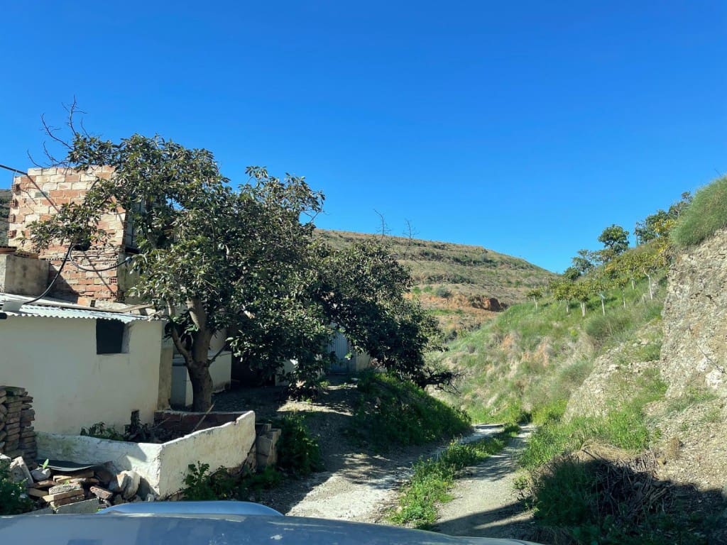 4 bedroom Finca/Country House for sale in Velez-Malaga - € 689,000 (Ref: 9711139)