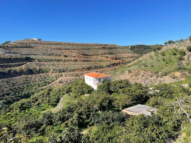 4 bedroom Finca/Country House for sale in Vélez-Málaga - € 689,000 (Ref: 9711139)