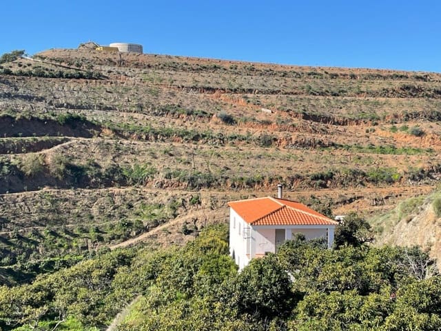 4 bedroom Finca/Country House for sale in Vélez-Málaga - € 689,000 (Ref: 9711139)