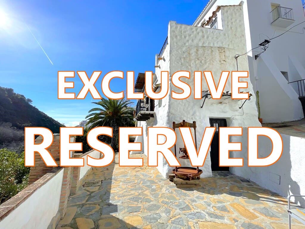 1 bedroom Townhouse for sale in Salares - € 99,000 (Ref: 9743213)