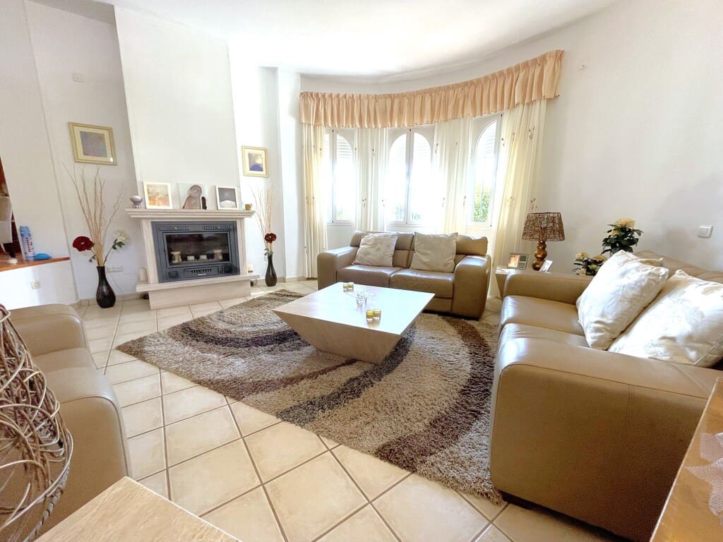 4 camera da letto Villa in vendita in Arenas con piscina garage - 749.999 € (Rif: 9780296)
