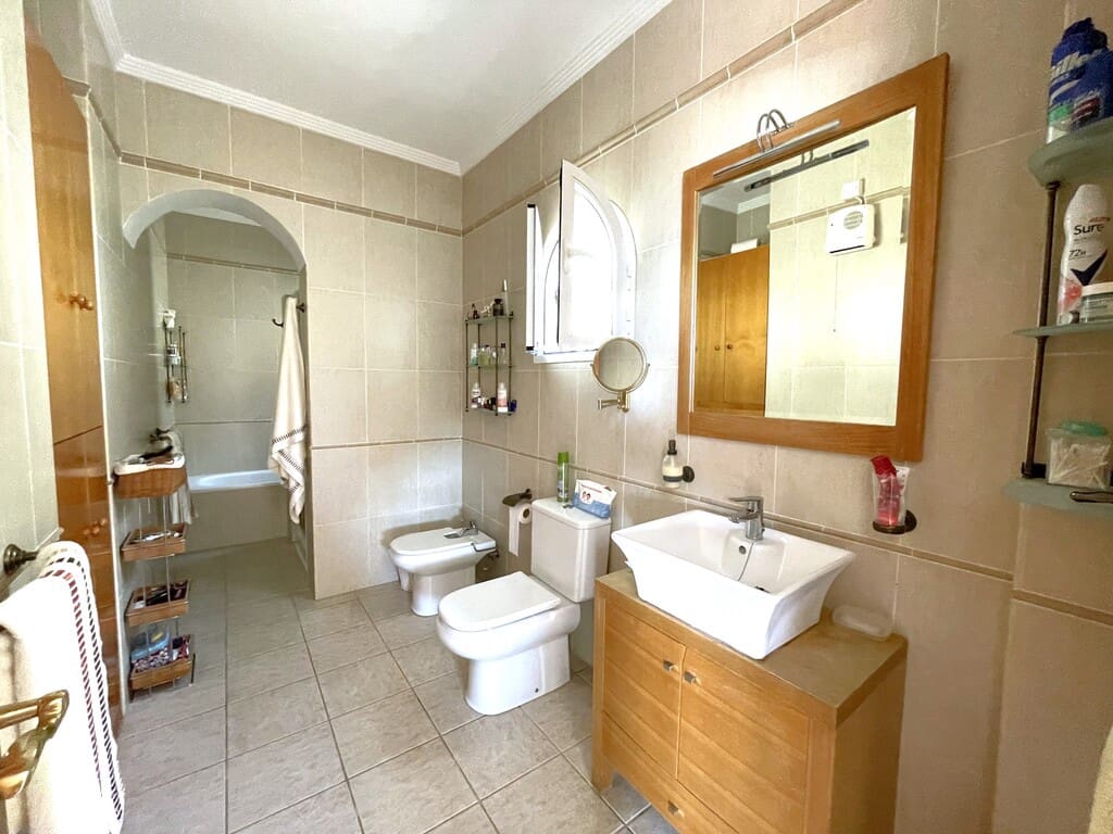 4 camera da letto Villa in vendita in Arenas con piscina garage - 749.999 € (Rif: 9780296)