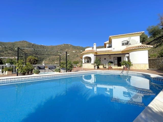 4 camera da letto Villa in vendita in Arenas con piscina garage - 749.999 € (Rif: 9780296)