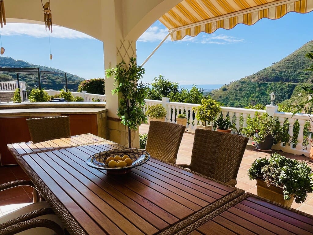 4 camera da letto Villa in vendita in Arenas con piscina garage - 749.999 € (Rif: 9780296)