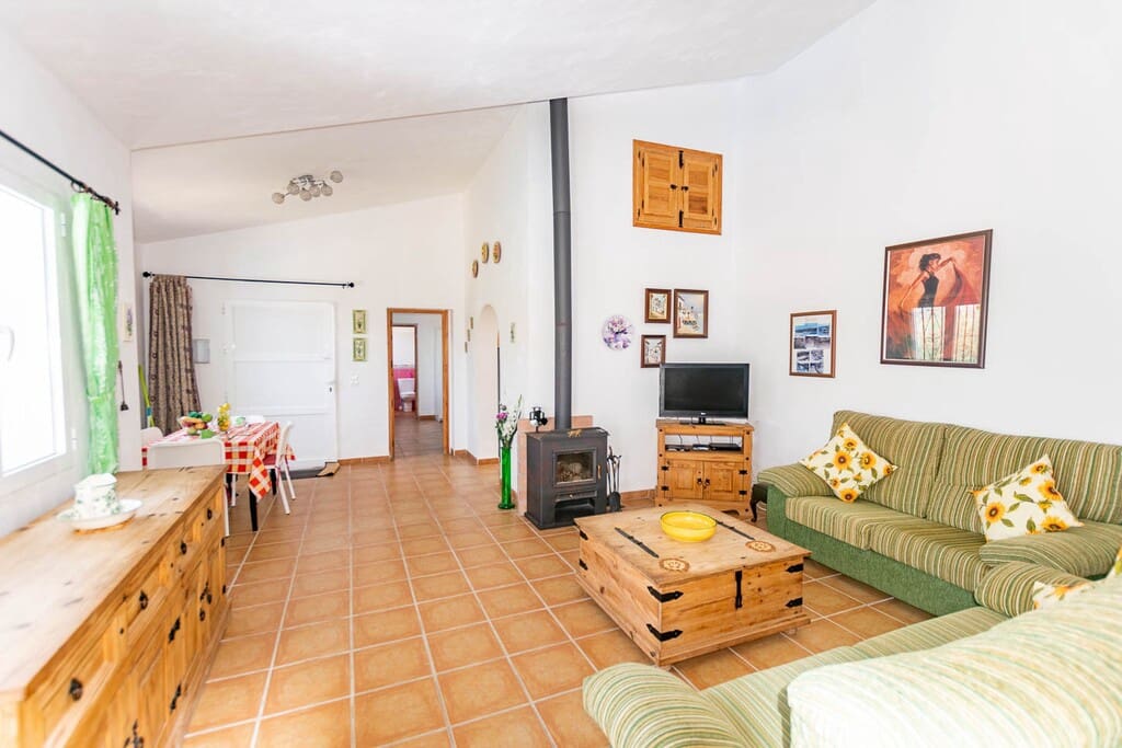 2 bedroom Finca/Country House for sale in Torrox with pool - € 289,000 (Ref: 9800580)