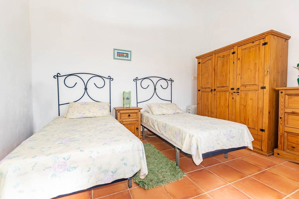 2 bedroom Finca/Country House for sale in Torrox with pool - € 289,000 (Ref: 9800580)