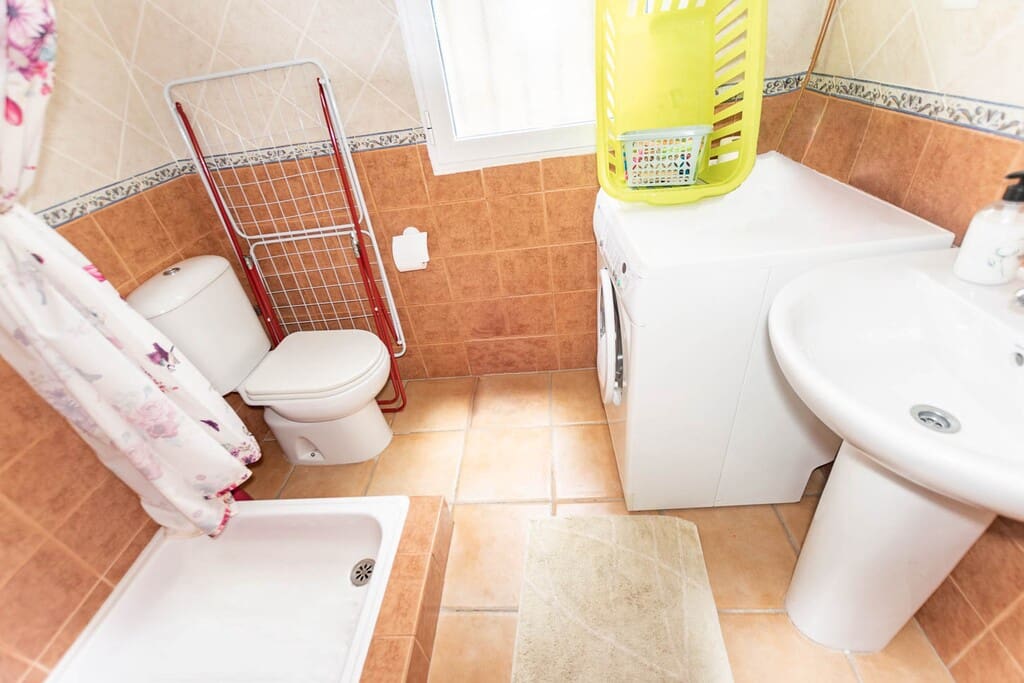 2 bedroom Finca/Country House for sale in Torrox with pool - € 289,000 (Ref: 9800580)