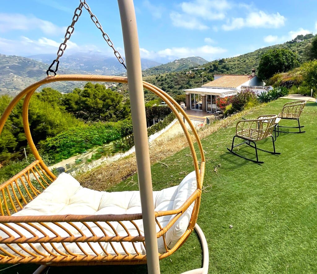 3 bedroom Finca/Country House for sale in Torrox with pool garage - € 475,000 (Ref: 9813746)