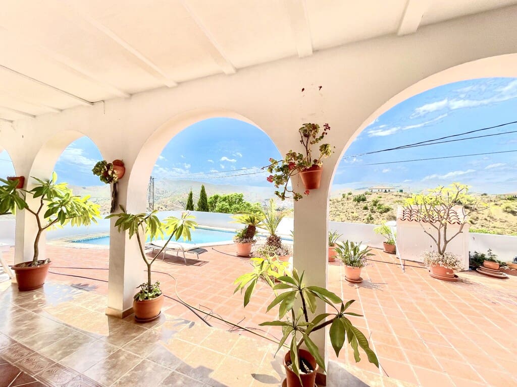 3 soverom Finca/Herregård til salgs i Almachar med svømmebasseng garasje - € 449 999 (Ref: 9952295)