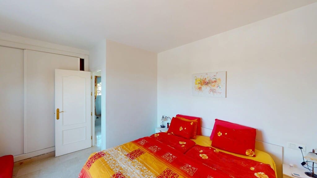 4 quarto Moradia para venda em Algarrobo com piscina garagem - 579 000 € (Ref: 9999554)