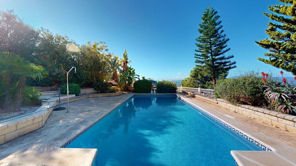 4 quarto Moradia para venda em Algarrobo com piscina garagem - 579 000 € (Ref: 9999554)