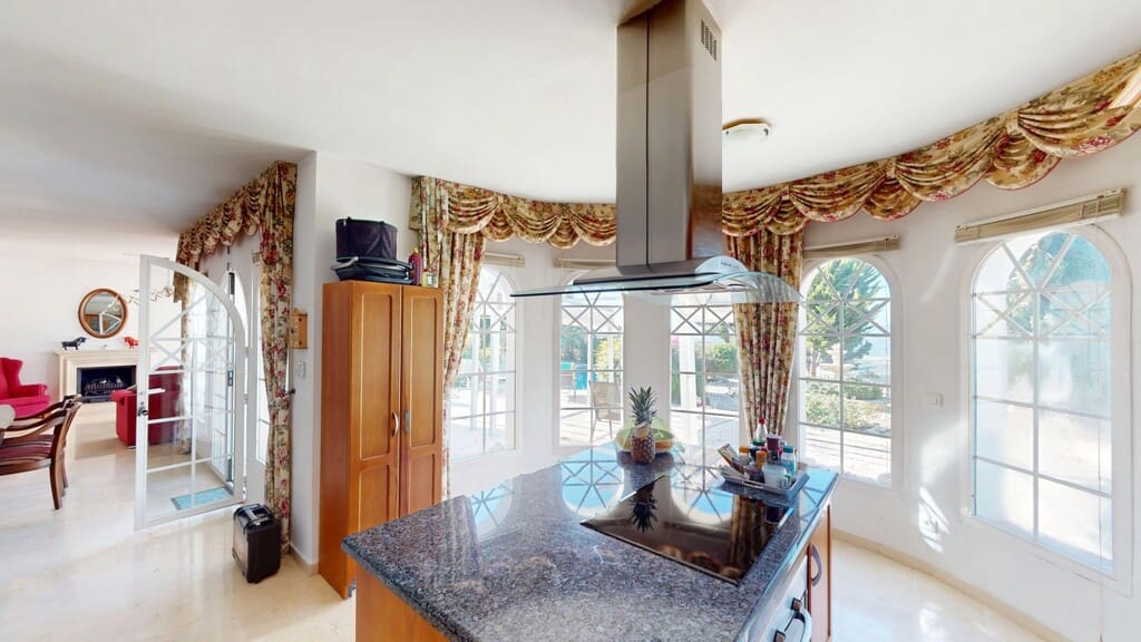 4 quarto Moradia para venda em Algarrobo com piscina garagem - 579 000 € (Ref: 9999554)