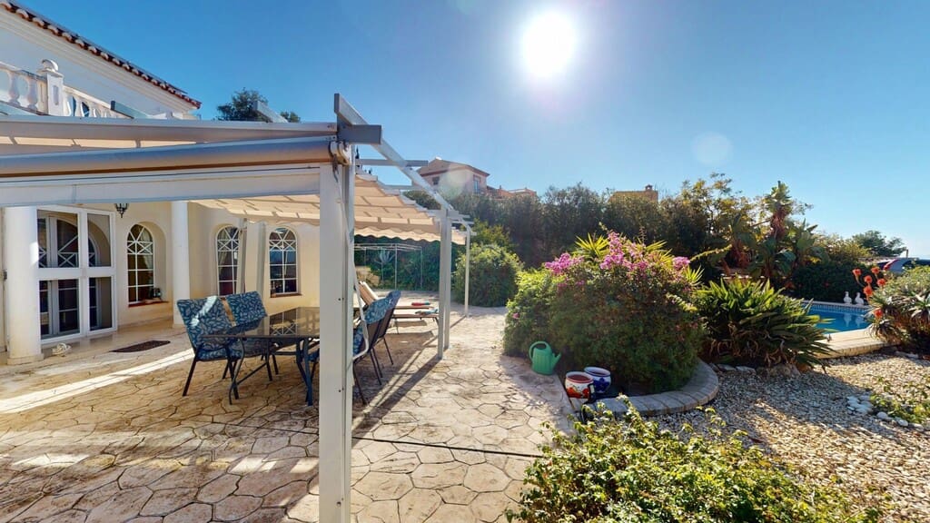 4 quarto Moradia para venda em Algarrobo com piscina garagem - 579 000 € (Ref: 9999554)
