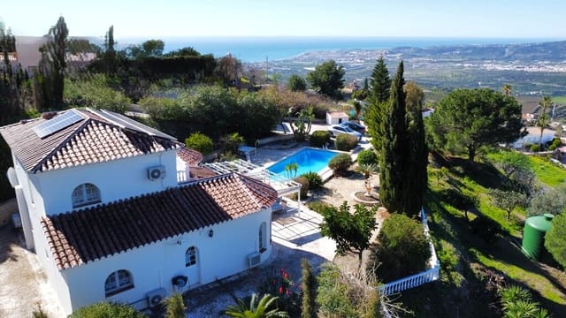 4 quarto Moradia para venda em Algarrobo com piscina garagem - 579 000 € (Ref: 9999554)