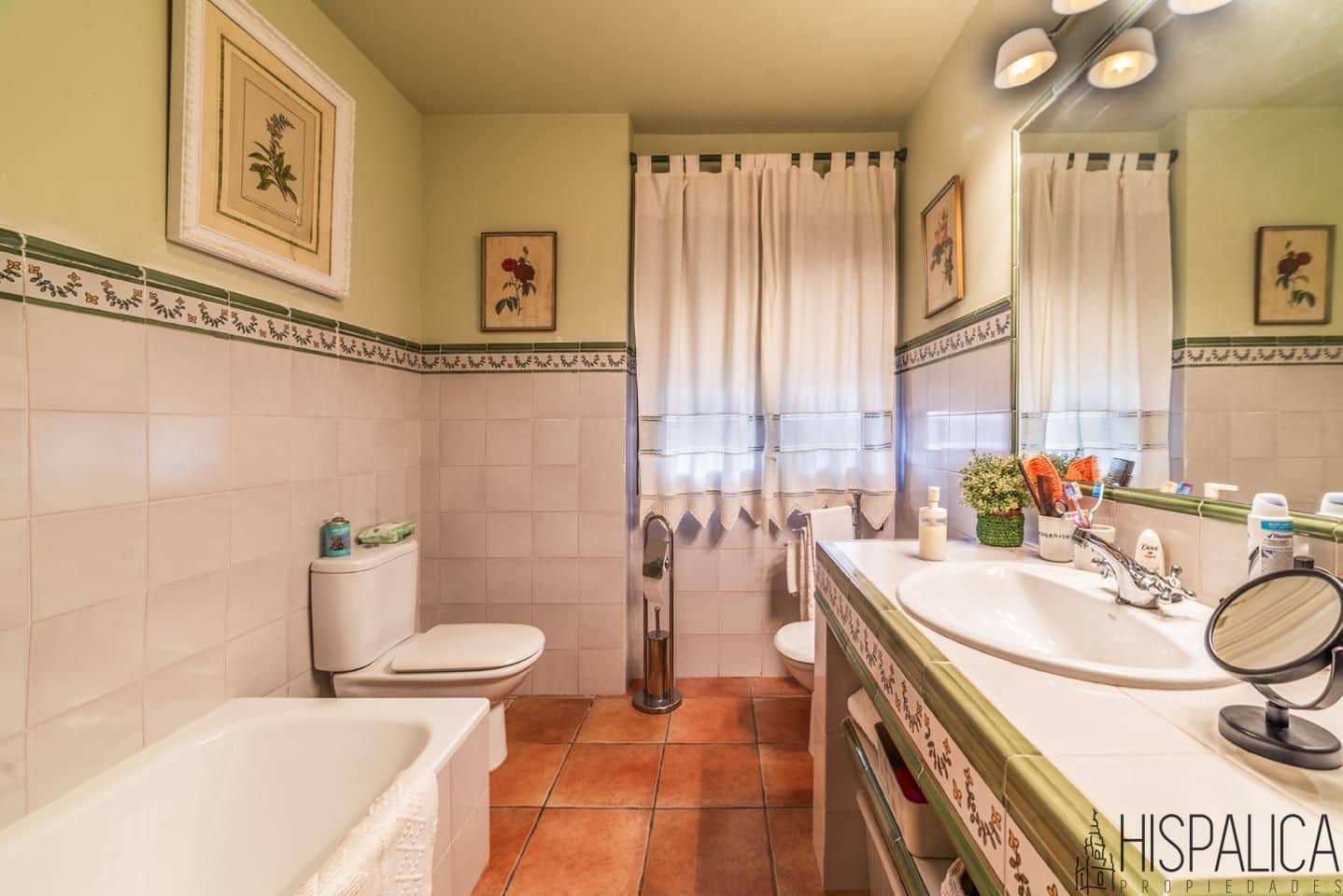 5 bedroom Villa for sale in Ecija with pool garage - € 750,000 (Ref: 10043494)