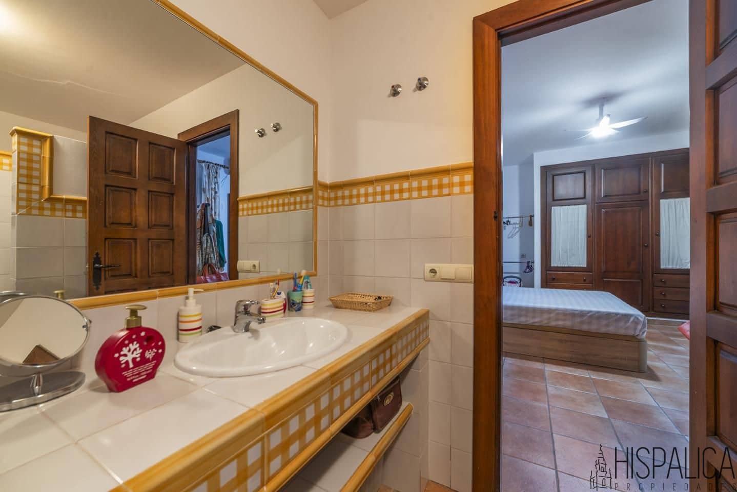 5 bedroom Villa for sale in Ecija with pool garage - € 750,000 (Ref: 10043494)
