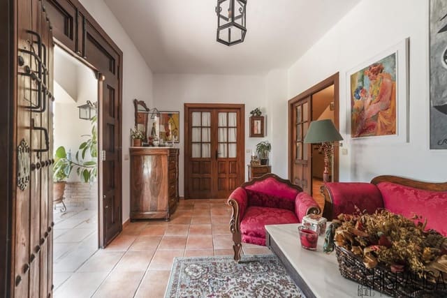 5 soverom Villa til salgs i Ecija med svømmebasseng garasje - € 750 000 (Ref: 10043494)