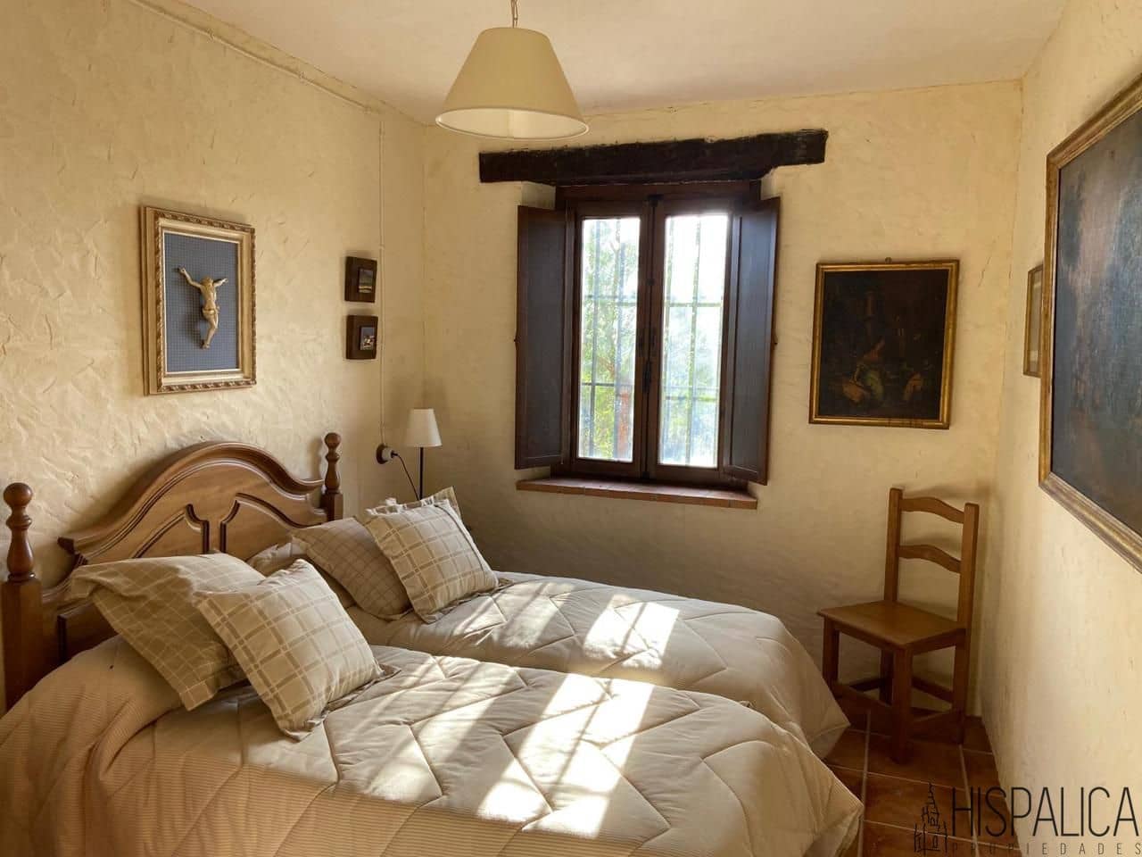 5 bedroom Villa for sale in Santa Eufemia - € 410,000 (Ref: 10046356)