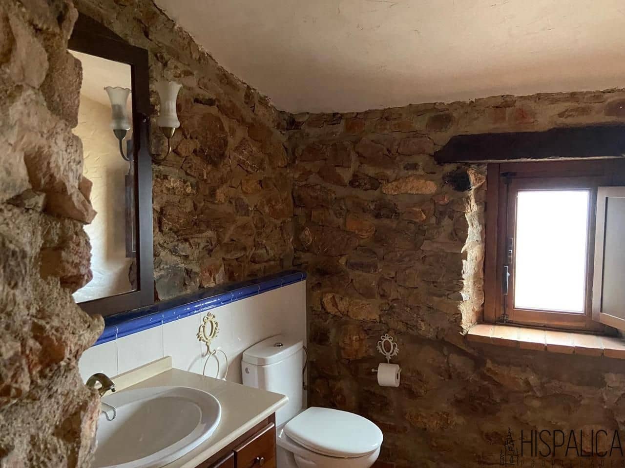 5 bedroom Villa for sale in Santa Eufemia - € 410,000 (Ref: 10046356)