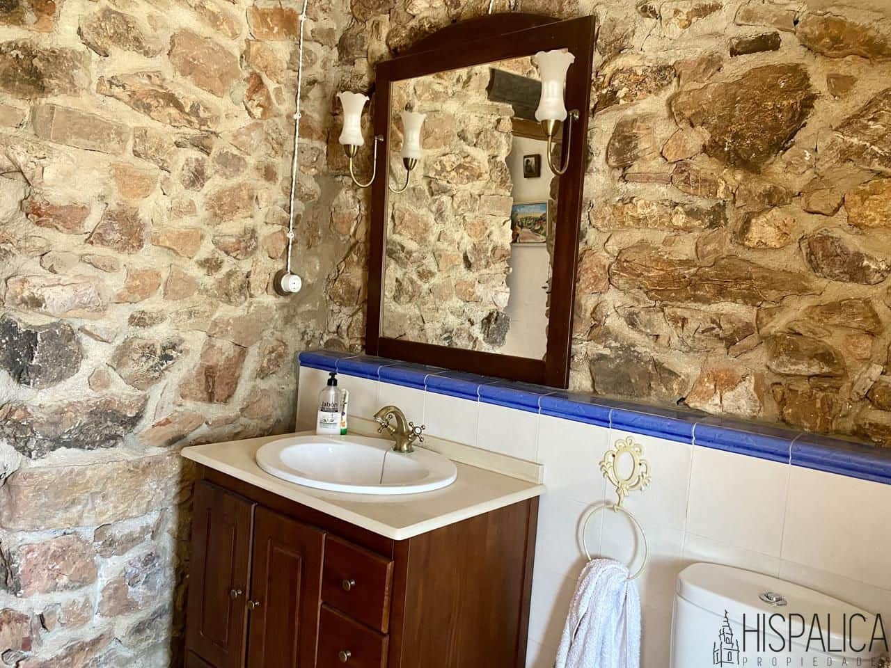 5 bedroom Villa for sale in Santa Eufemia - € 410,000 (Ref: 10046356)