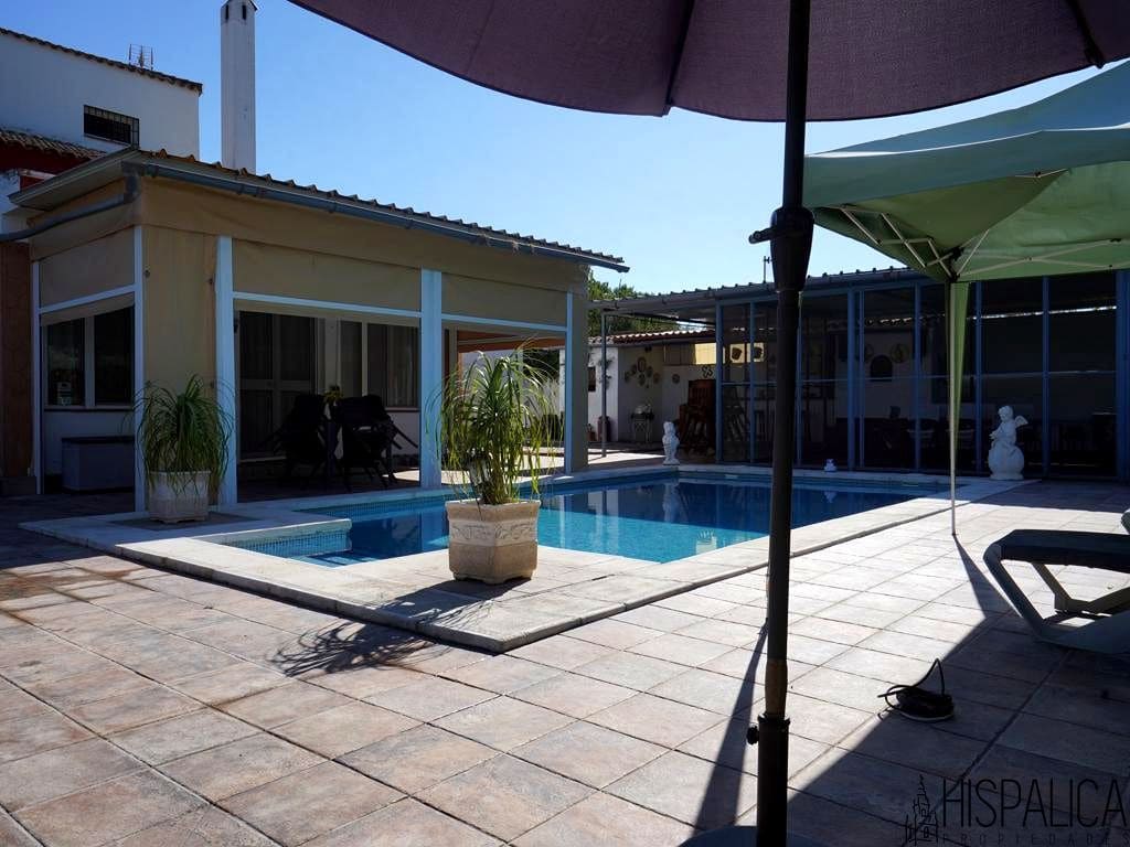 Finca/Casa Rural de 7 habitaciones en Carmona en venta con piscina garaje - 475.000 € (Ref: 10094729)