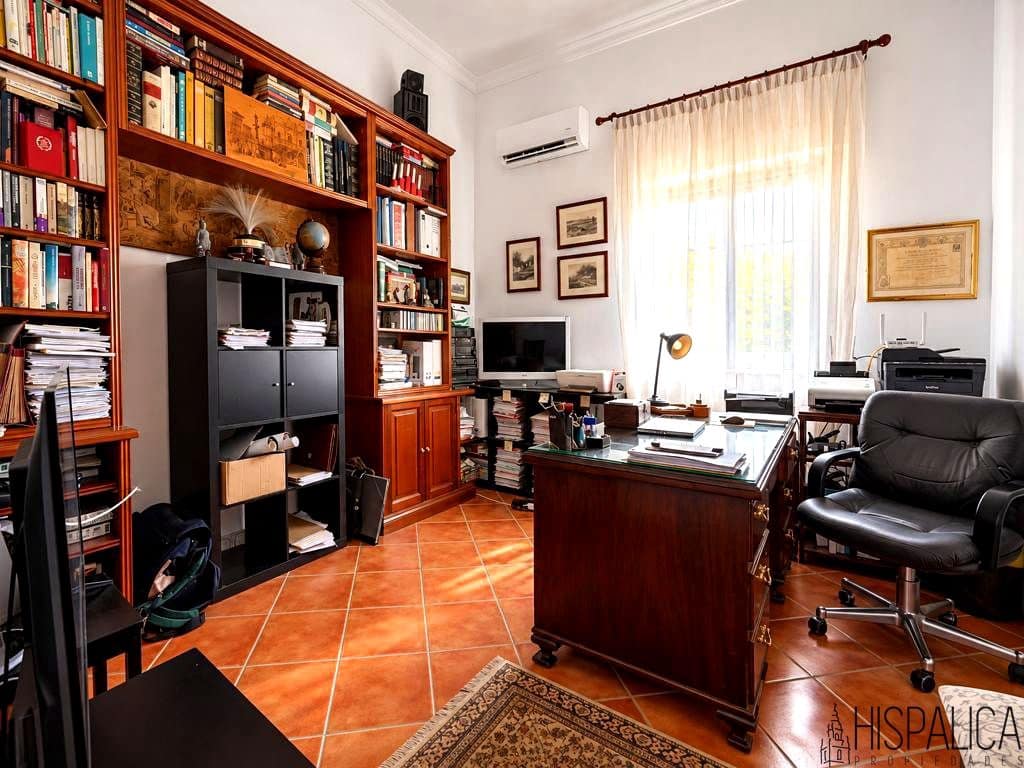 Finca/Casa Rural de 7 habitaciones en Carmona en venta con piscina garaje - 475.000 € (Ref: 10094729)