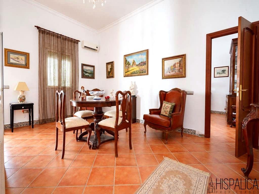 Finca/Casa Rural de 7 habitaciones en Carmona en venta con piscina garaje - 475.000 € (Ref: 10094729)