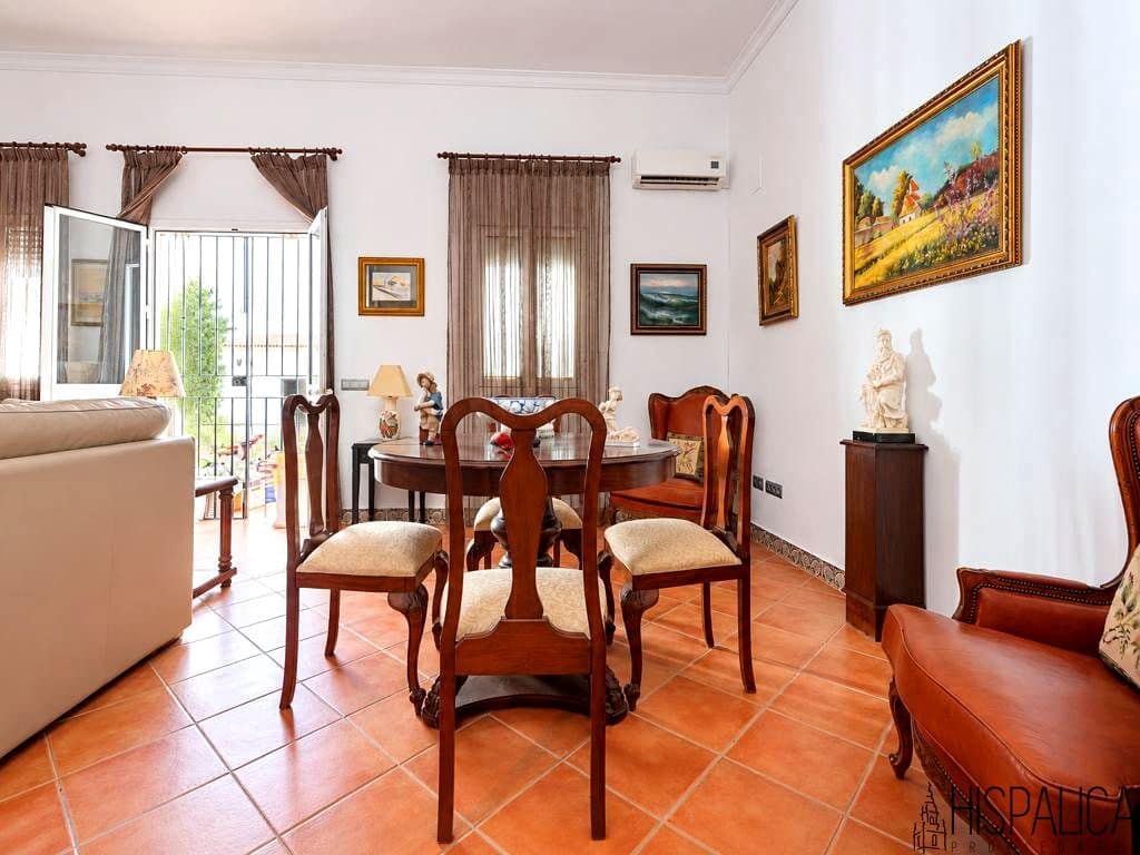 Finca/Casa Rural de 7 habitaciones en Carmona en venta con piscina garaje - 475.000 € (Ref: 10094729)