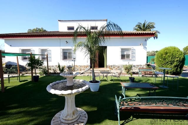 Finca/Casa Rural de 7 habitaciones en Carmona en venta con piscina garaje - 475.000 € (Ref: 10094729)