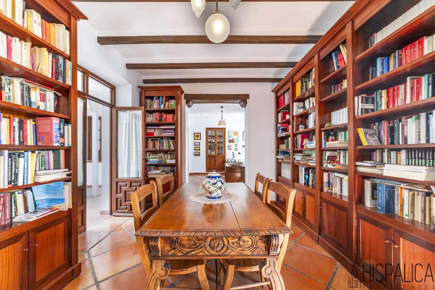 7 bedroom Villa for sale in Cordoba city - € 750,000 (Ref: 10102863)