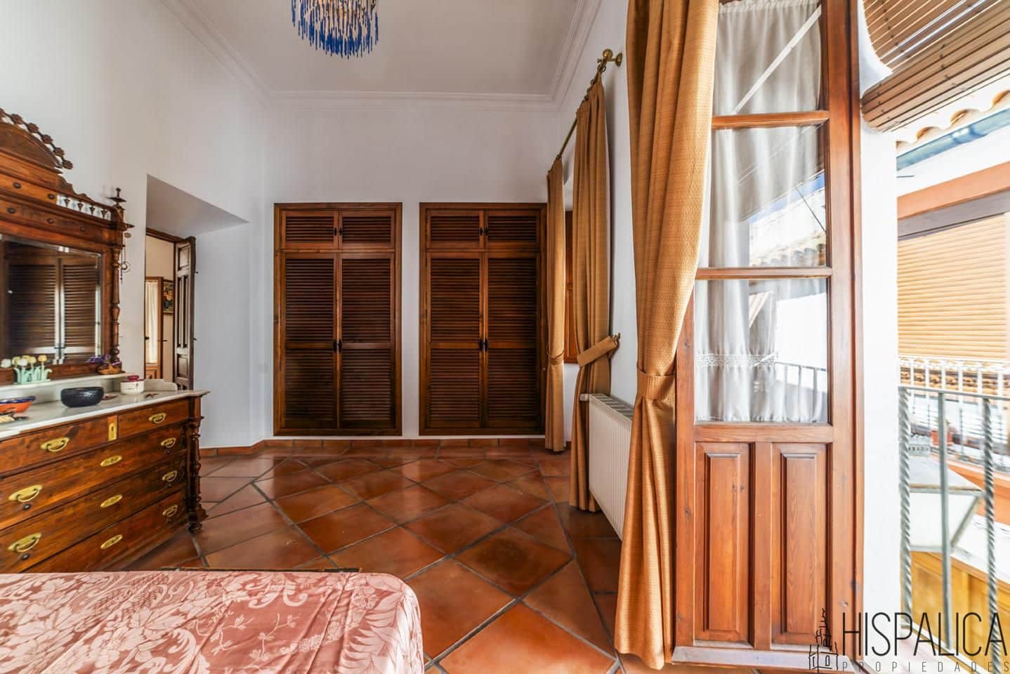7 bedroom Villa for sale in Cordoba city - € 750,000 (Ref: 10102863)