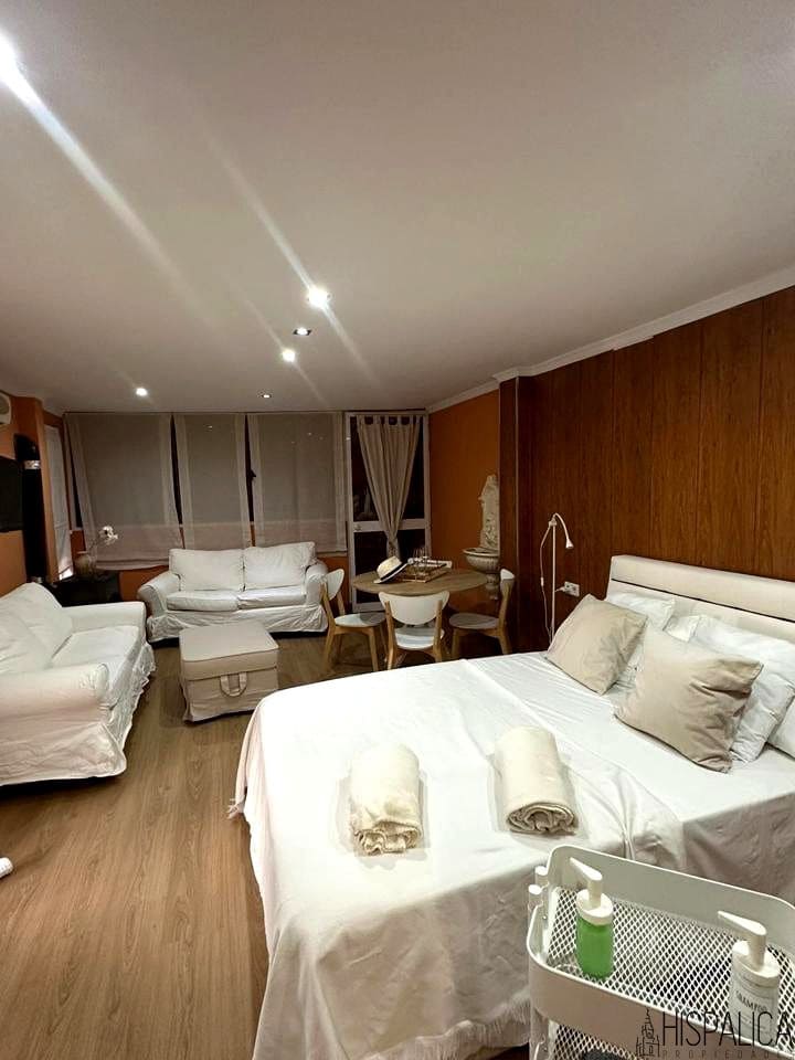 3 bedroom Villa for sale in Ecija - € 345,000 (Ref: 10113559)