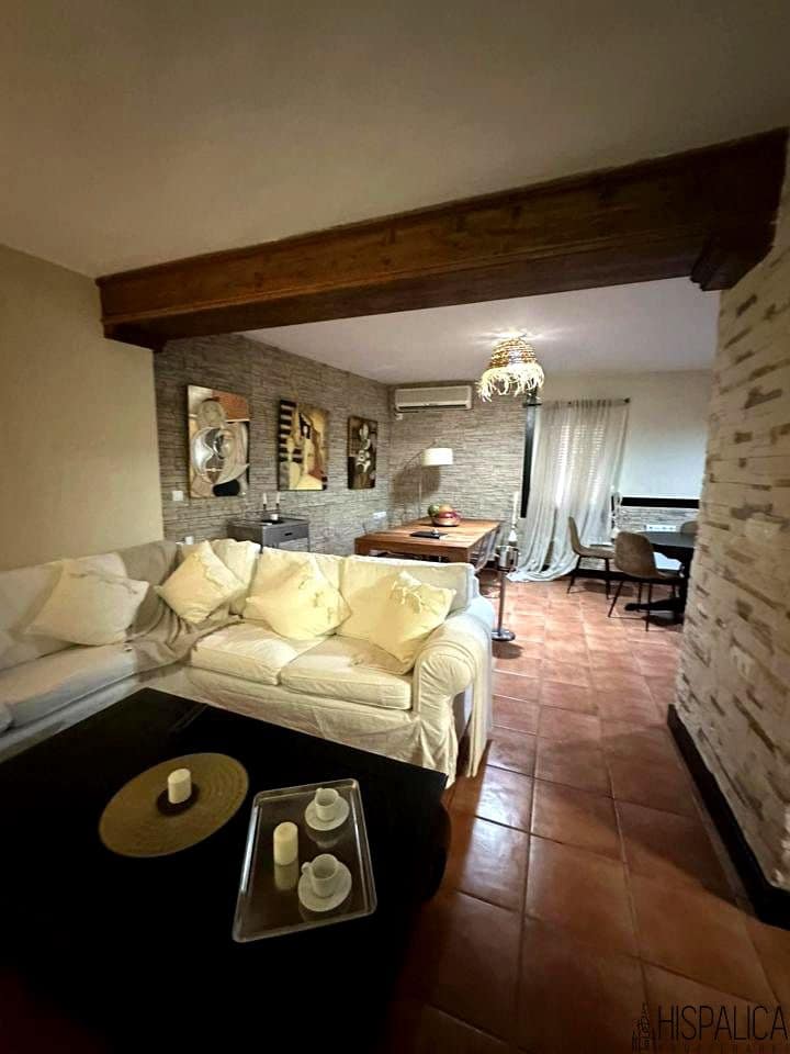 3 bedroom Villa for sale in Ecija - € 345,000 (Ref: 10113559)