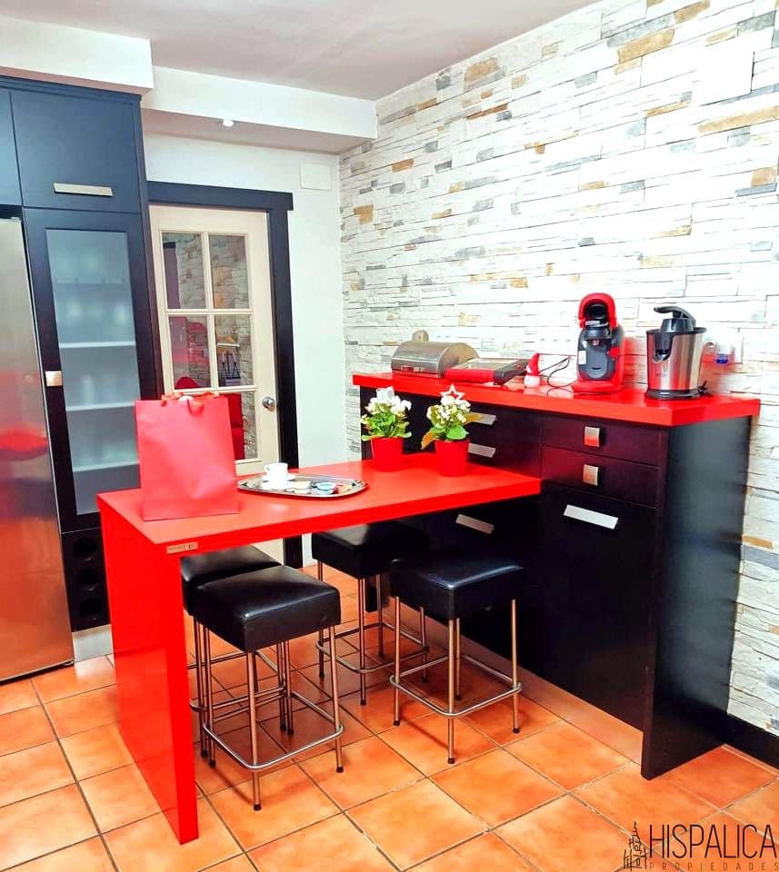 3 bedroom Villa for sale in Ecija - € 345,000 (Ref: 10113559)