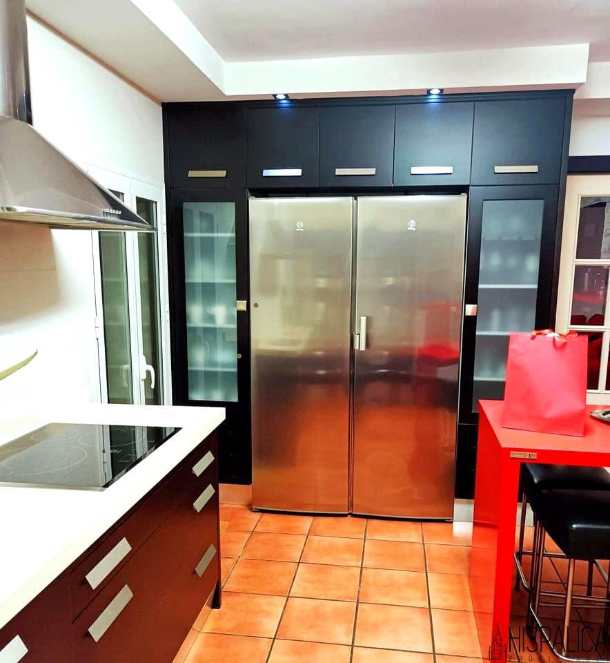 3 bedroom Villa for sale in Ecija - € 345,000 (Ref: 10113559)