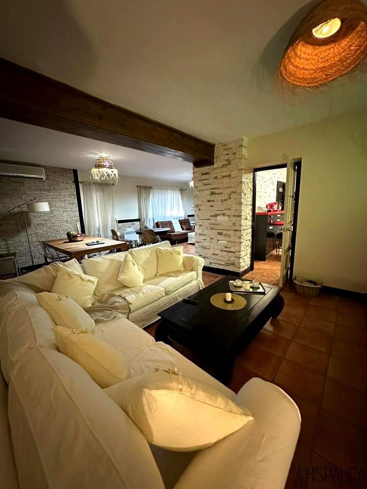 3 bedroom Villa for sale in Ecija - € 345,000 (Ref: 10113559)