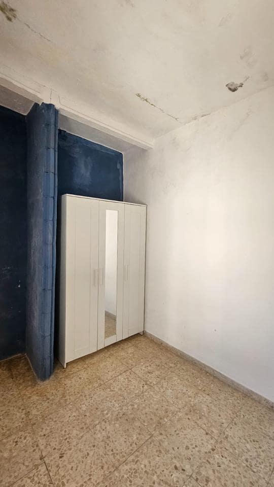 3 bedroom Villa for sale in Arcos de la Frontera with pool - € 110,000 (Ref: 10118433)