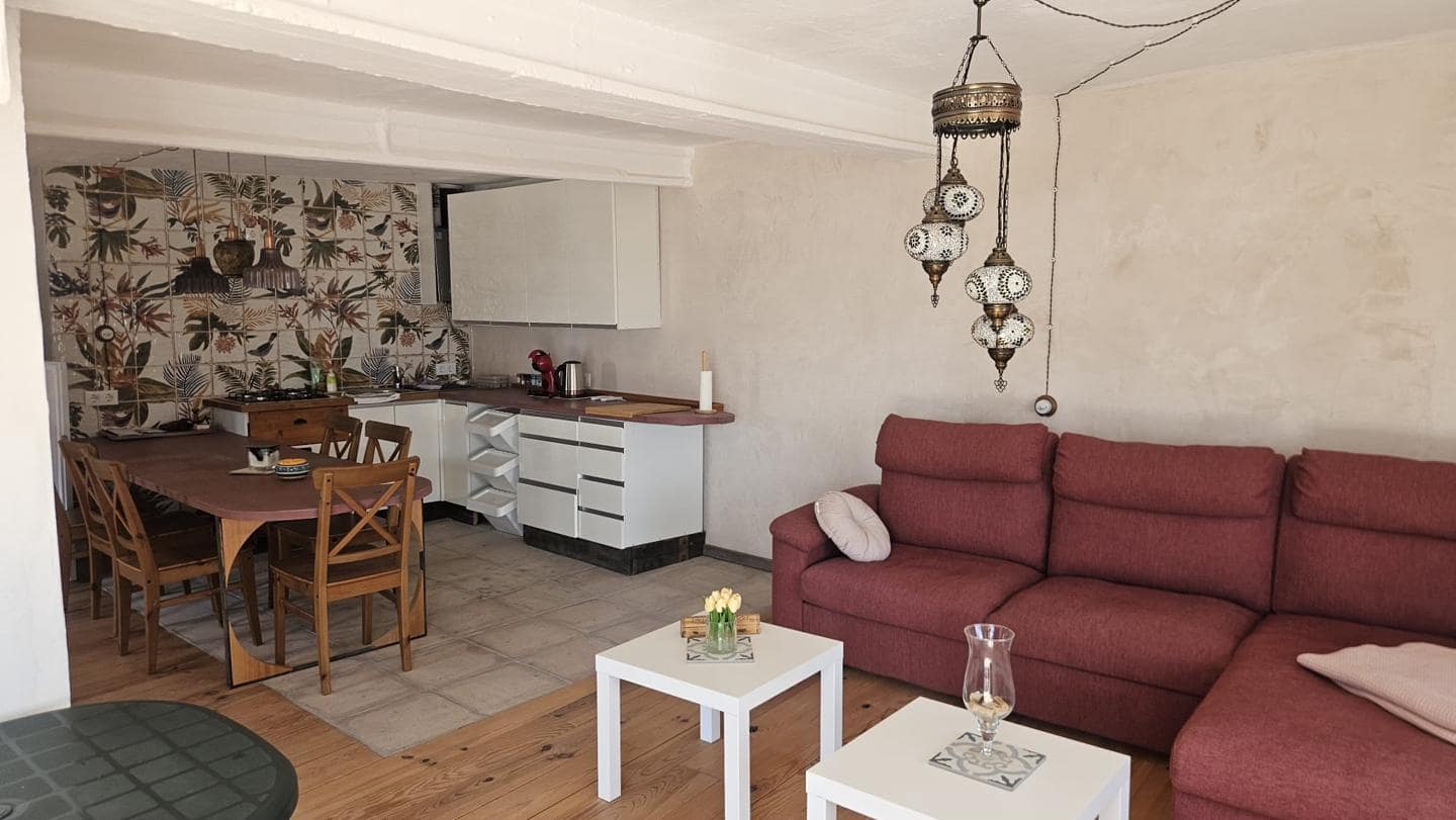 3 bedroom Villa for sale in Arcos de la Frontera with pool - € 110,000 (Ref: 10118433)