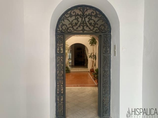 4 bedroom Villa for sale in Ecija - € 355,000 (Ref: 10125014)