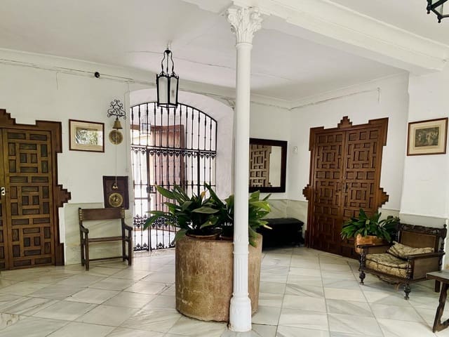 9 chambre Villa/Maison à vendre à Lucena avec garage - 895 000 € (Ref: 10160276)