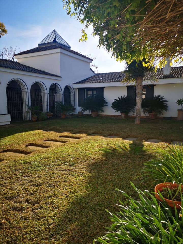 7 soveværelse Villa til salg i Mairena del Aljarafe med swimmingpool - € 800.000 (Ref: 5686998)