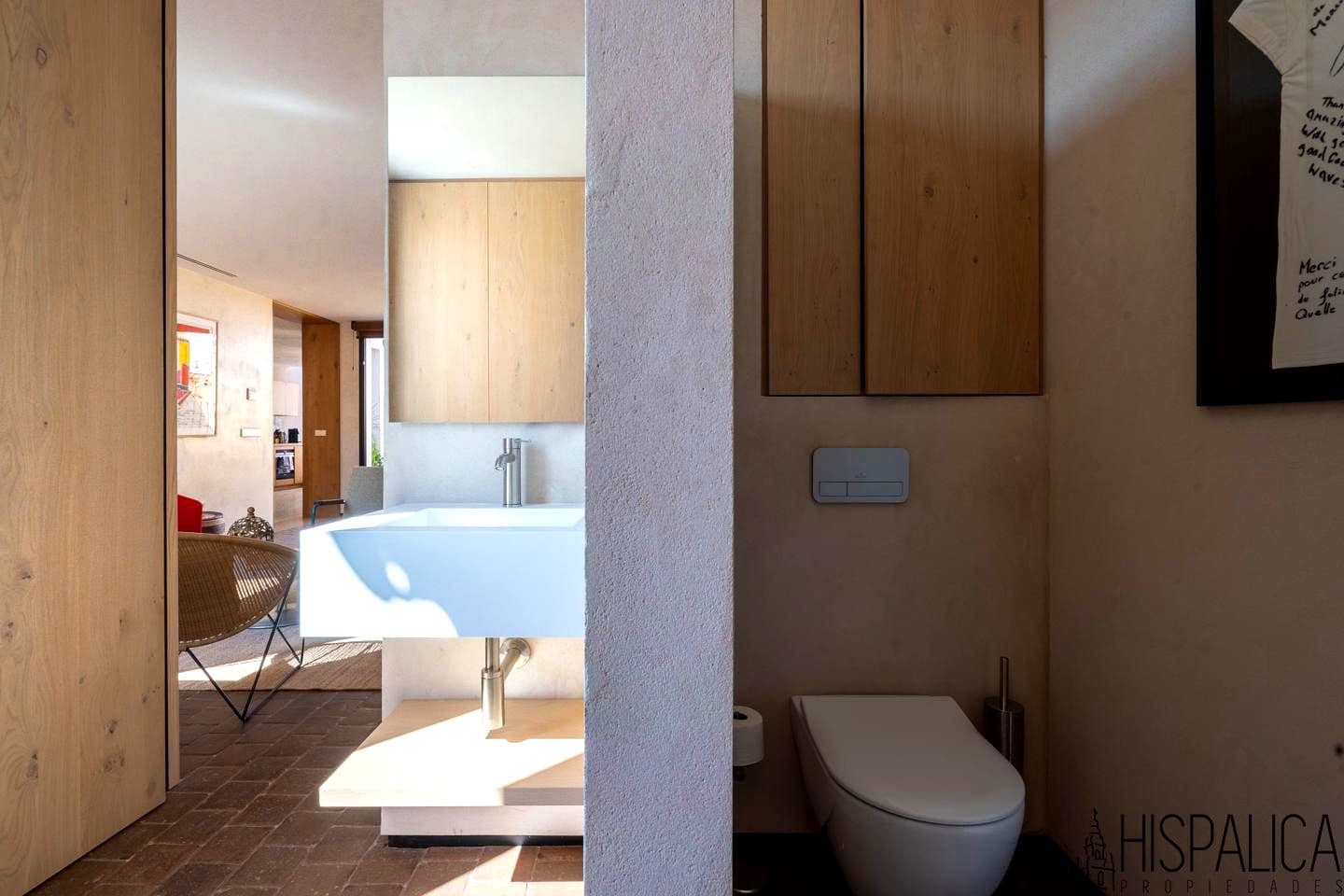 3 bedroom Flat for sale in Seville city - € 950,000 (Ref: 6015906)