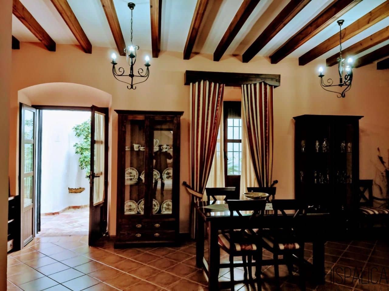 5 soveværelse Villa til salg i Carmona med garage - € 520.000 (Ref: 6676914)