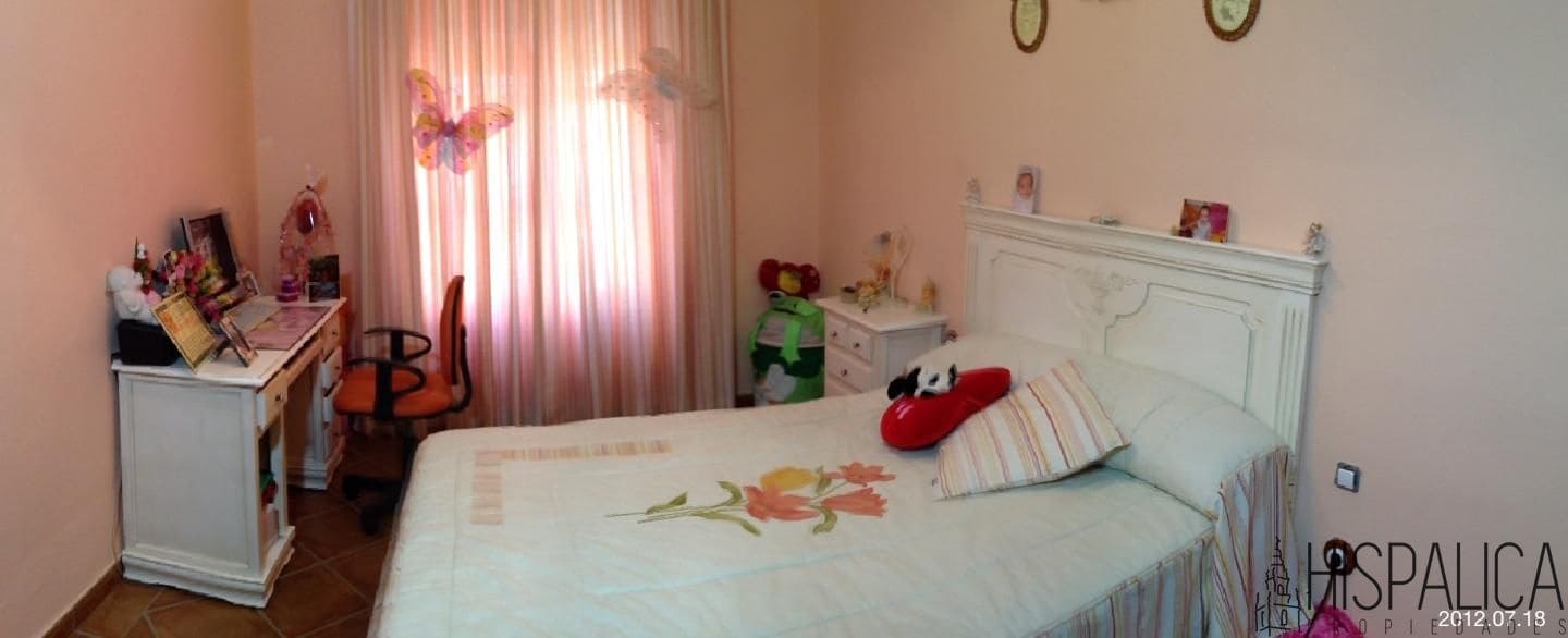 5 soveværelse Villa til salg i Carmona med garage - € 520.000 (Ref: 6676914)