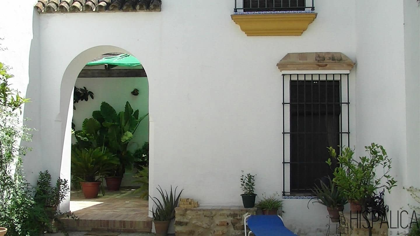 5 soveværelse Villa til salg i Carmona med garage - € 520.000 (Ref: 6676914)